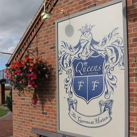 The Queens At Horton Telford Eksteriør bilde